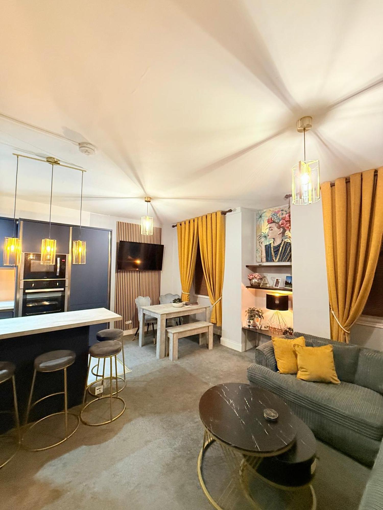 Two Bedroom Apartment-Central Edinburgh-Old Town-Licensed Exterior foto